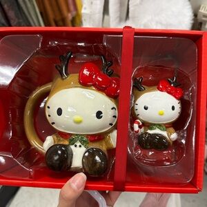 Hello kitty reindeer mug